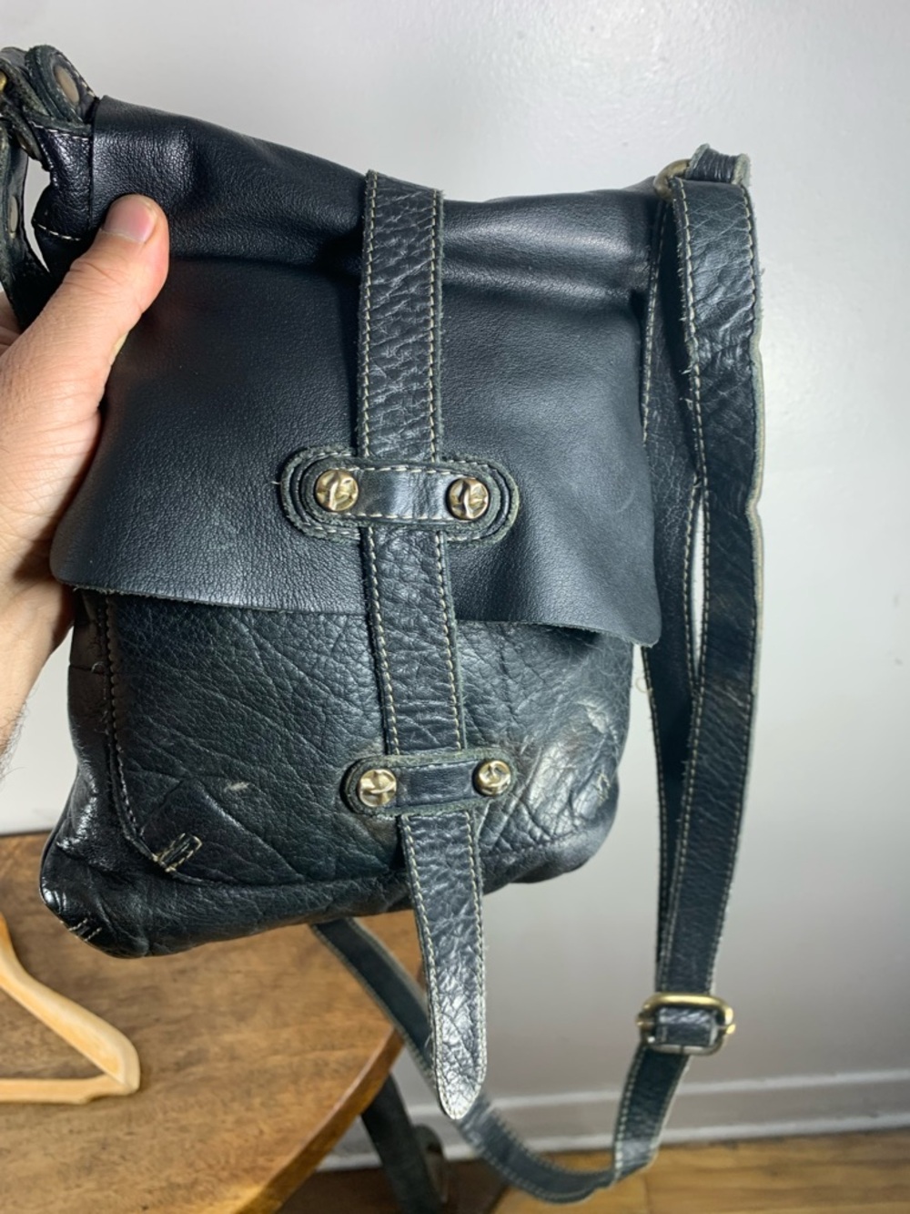 Vintage unisex Y2K italian leather  crossbody made in italy bag